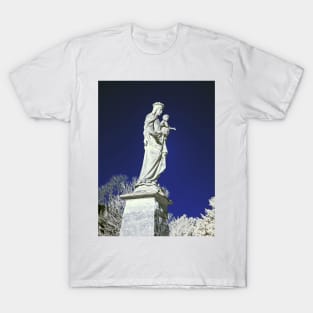 Infrared madonna and child statue T-Shirt
